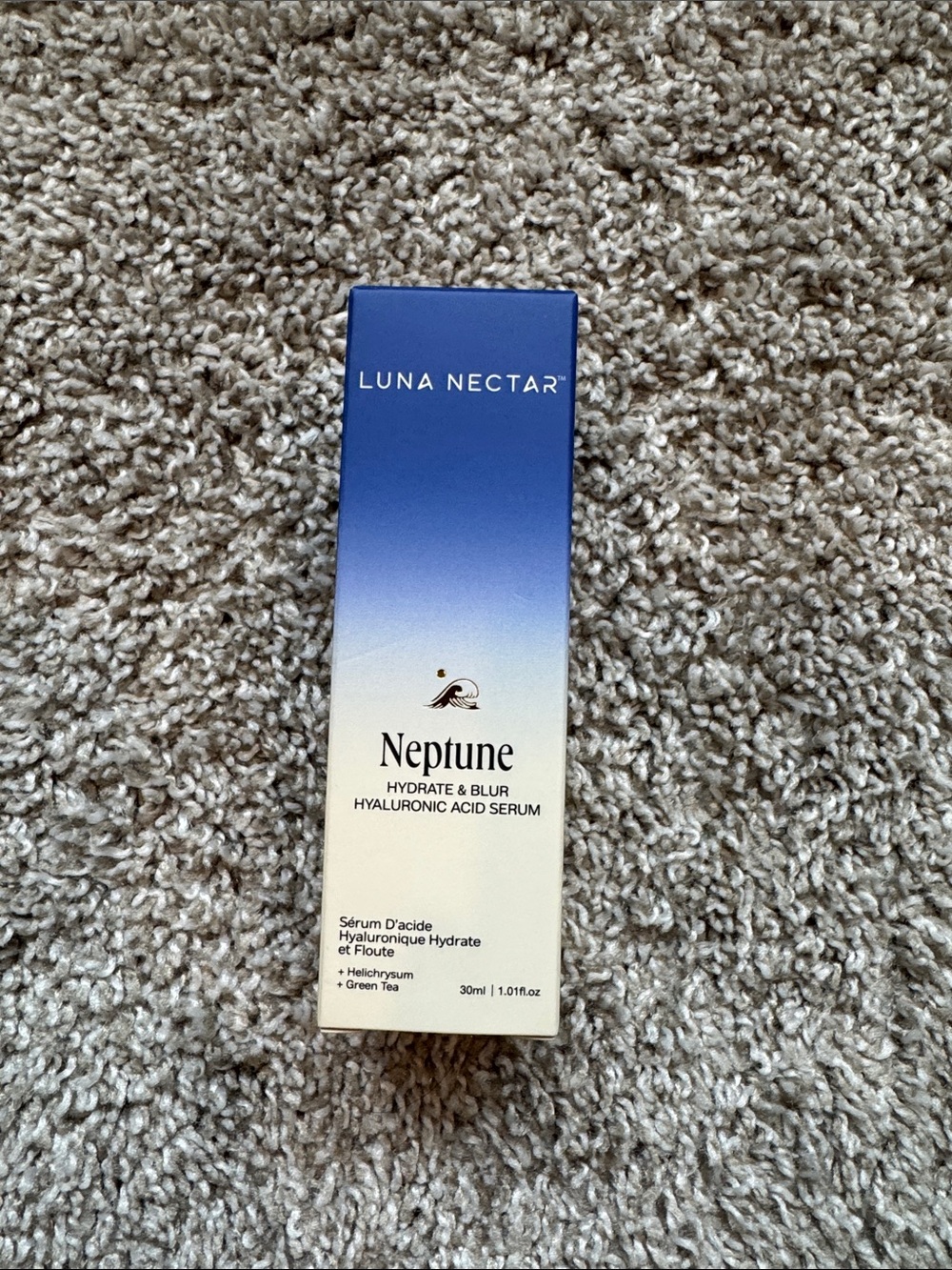 Luna Nectar Neptune Hyaluronic Acid Serum - Blue & Cream Box